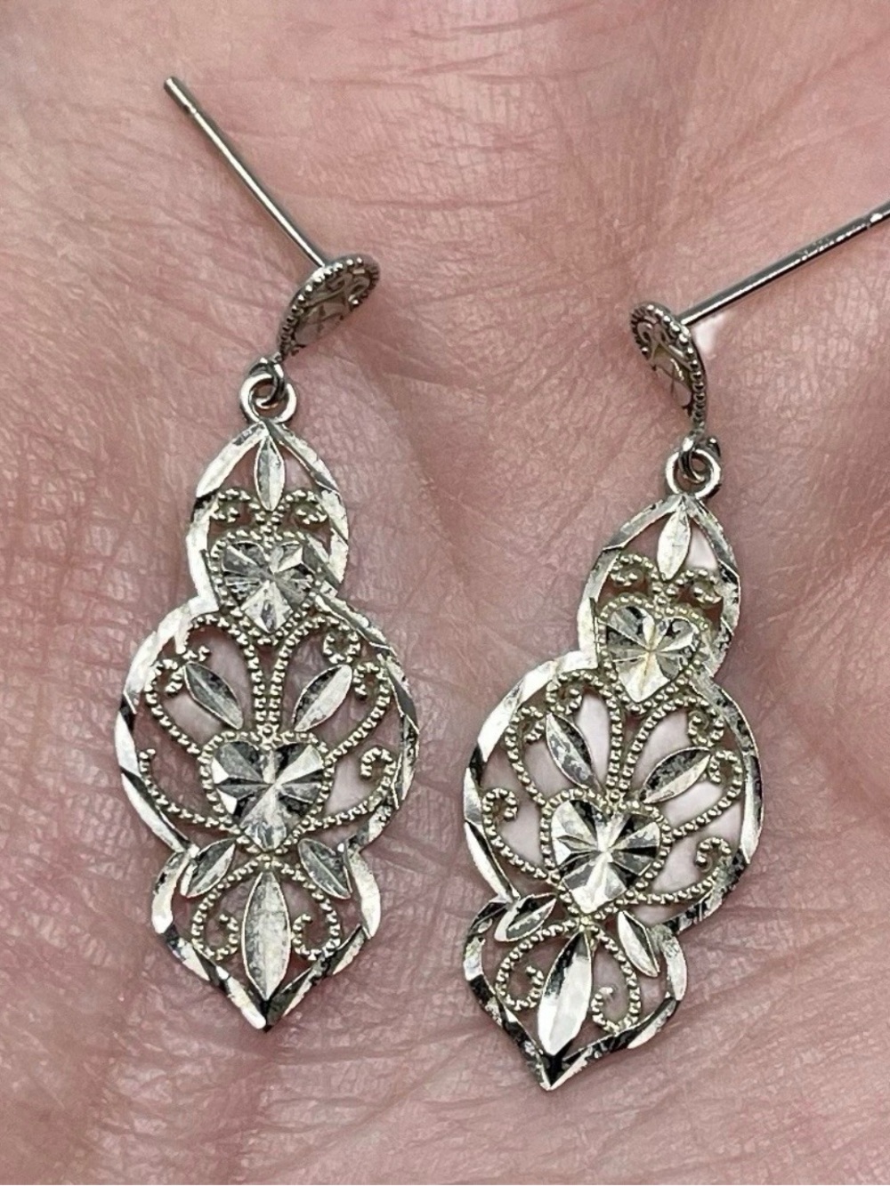 14k White Gold Filigree Heart Dangle Post Earrings Bridal